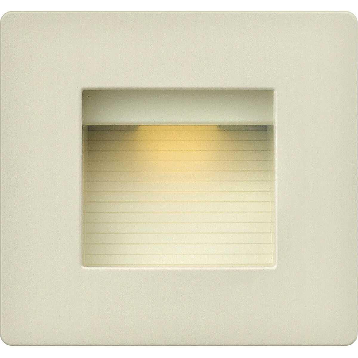 Luna 120V 4 watt Light Almond Step