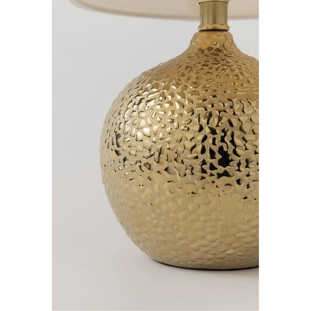 Heather 15 inch 40 watt Gold Table Lamp Portable Light