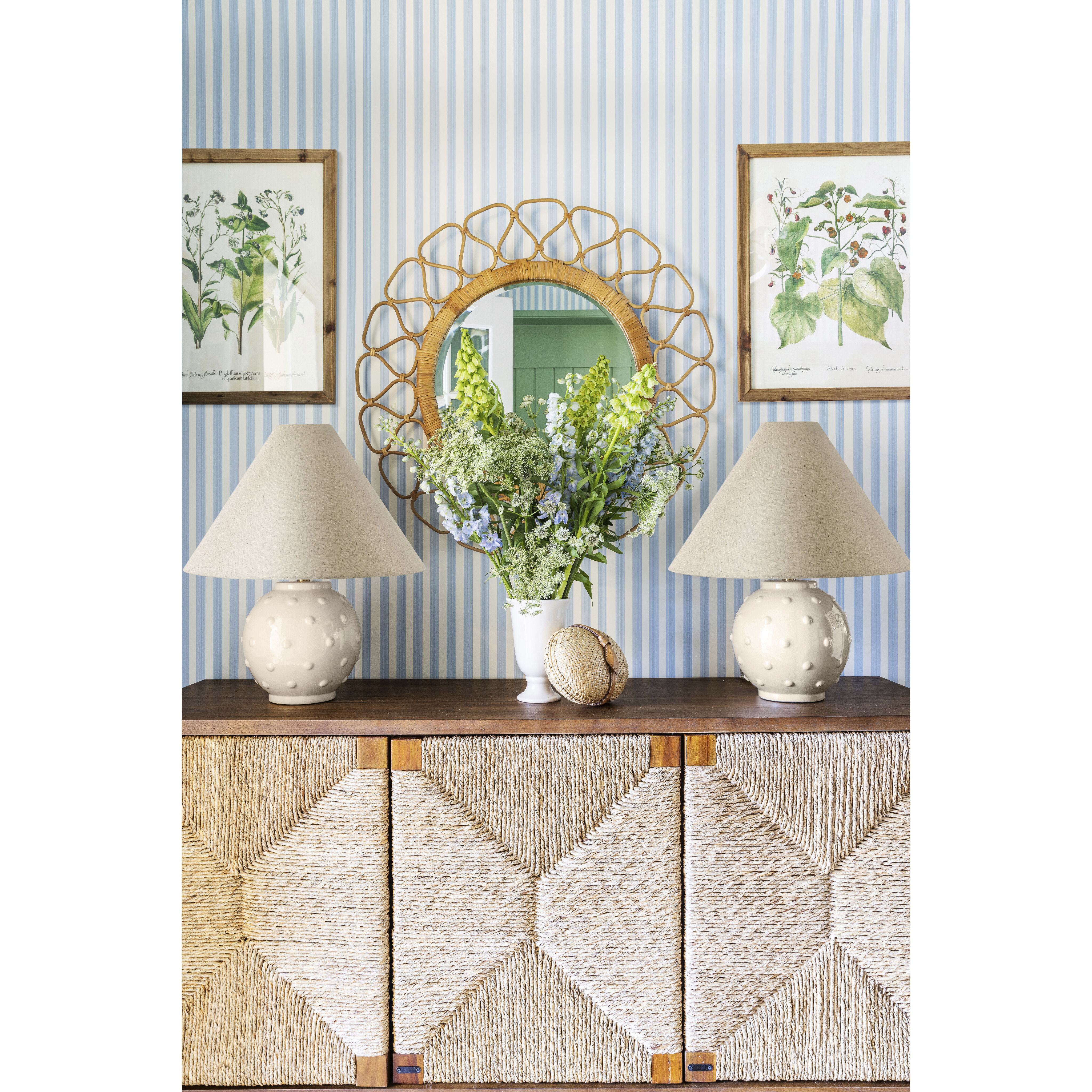 Annabelle 18 inch 60.00 watt Aged Brass and Ivory Table Lamp Portable Light