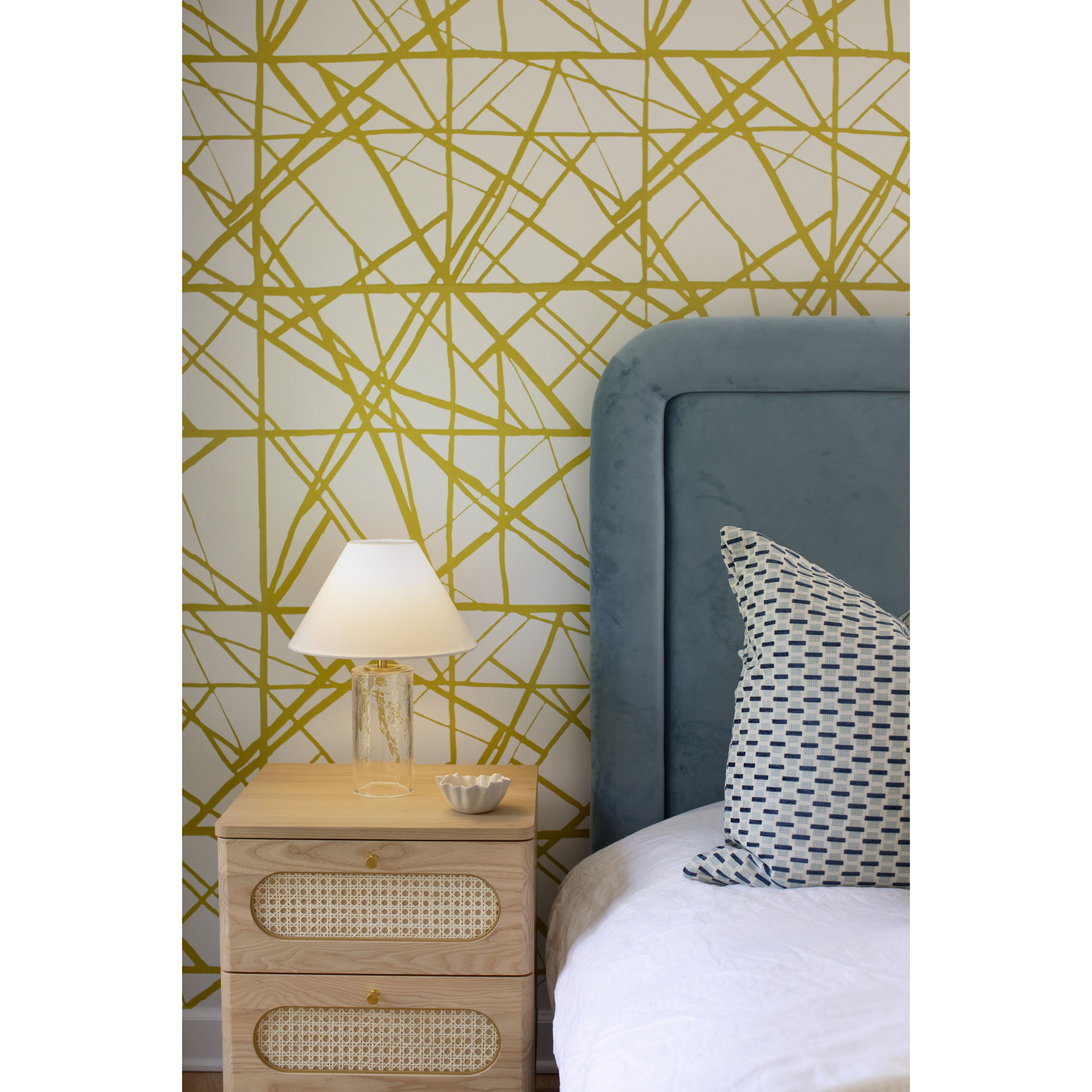 Mandy 16 inch 15.00 watt Aged Brass Table Lamp Portable Light