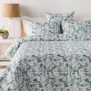 Naida White and Blue Duvet Set, Twin