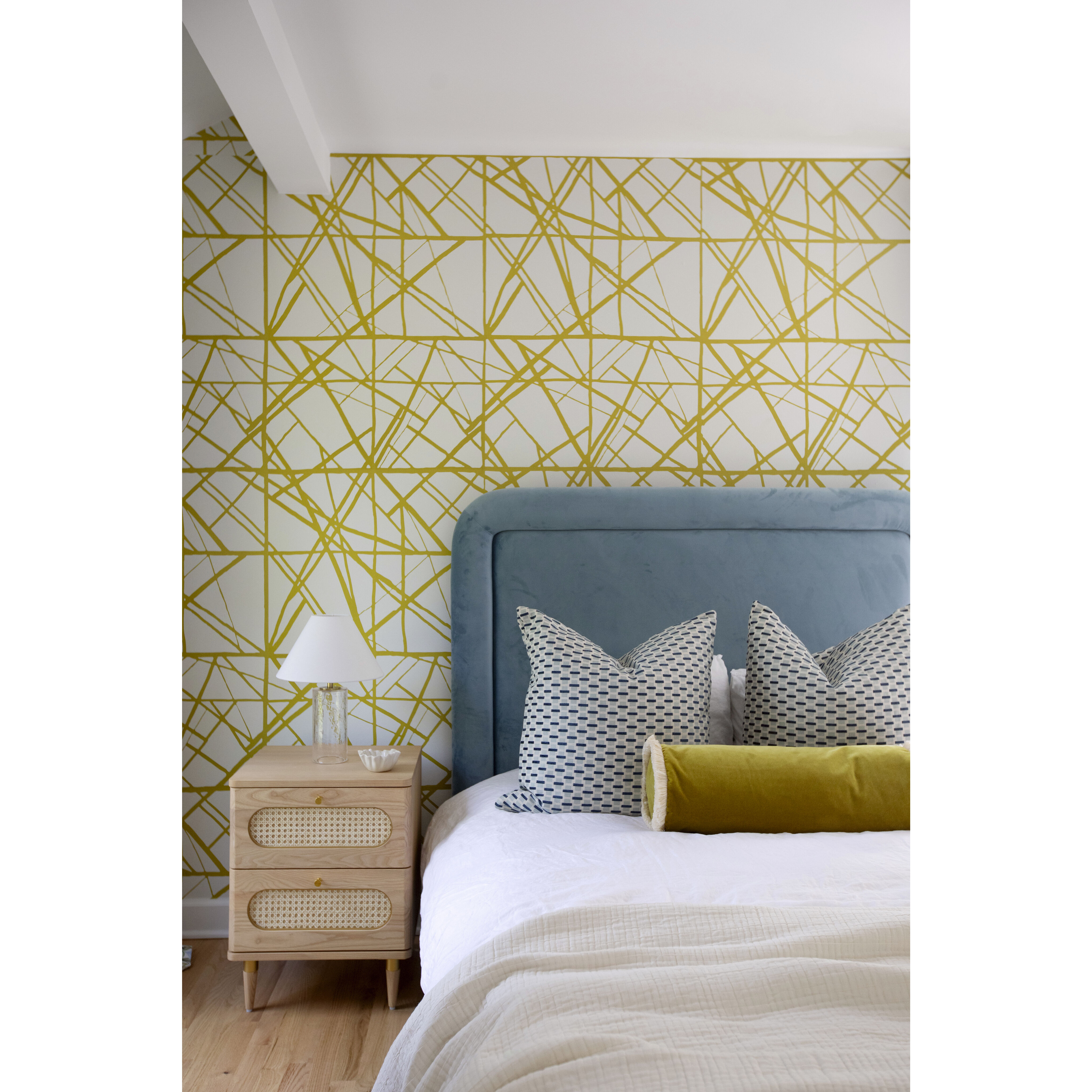 Mandy 16 inch 15.00 watt Aged Brass Table Lamp Portable Light