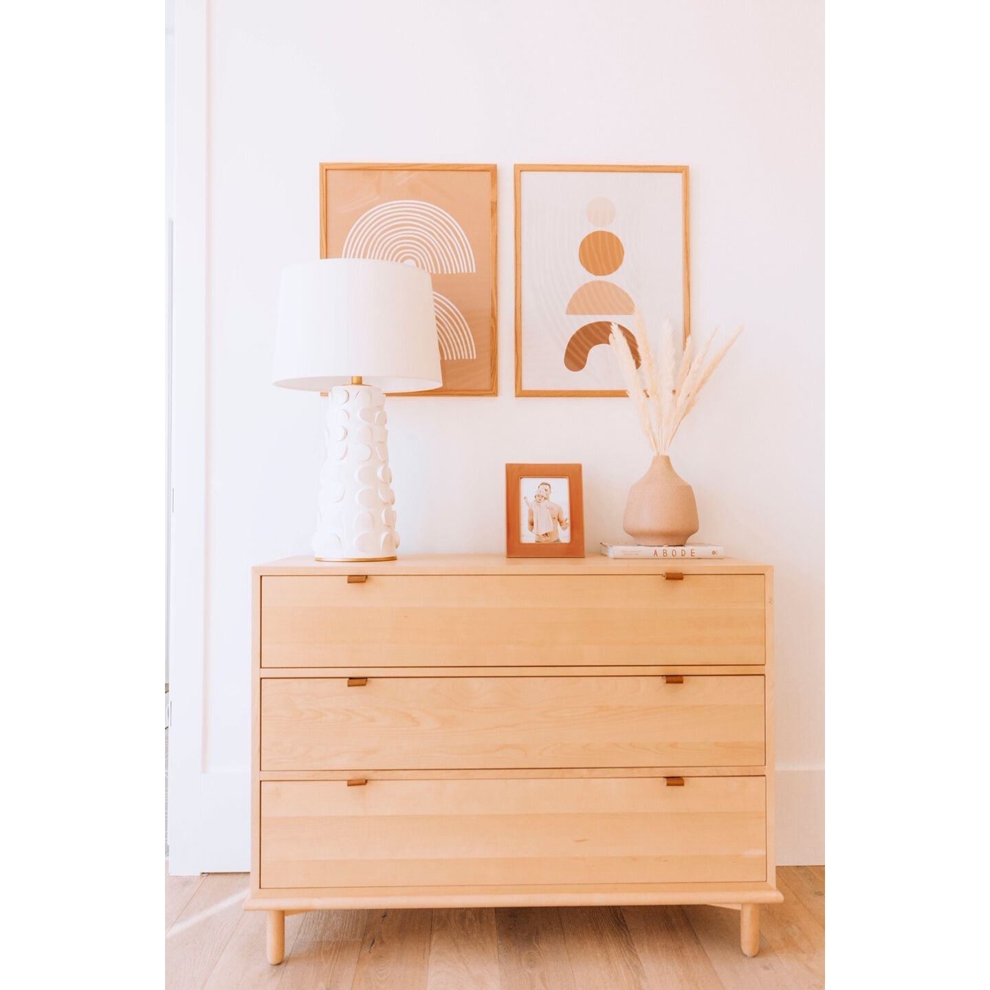 Naomi 27 inch 75 watt White Lustro / Gold Leaf Combo Table Lamp Portable Light