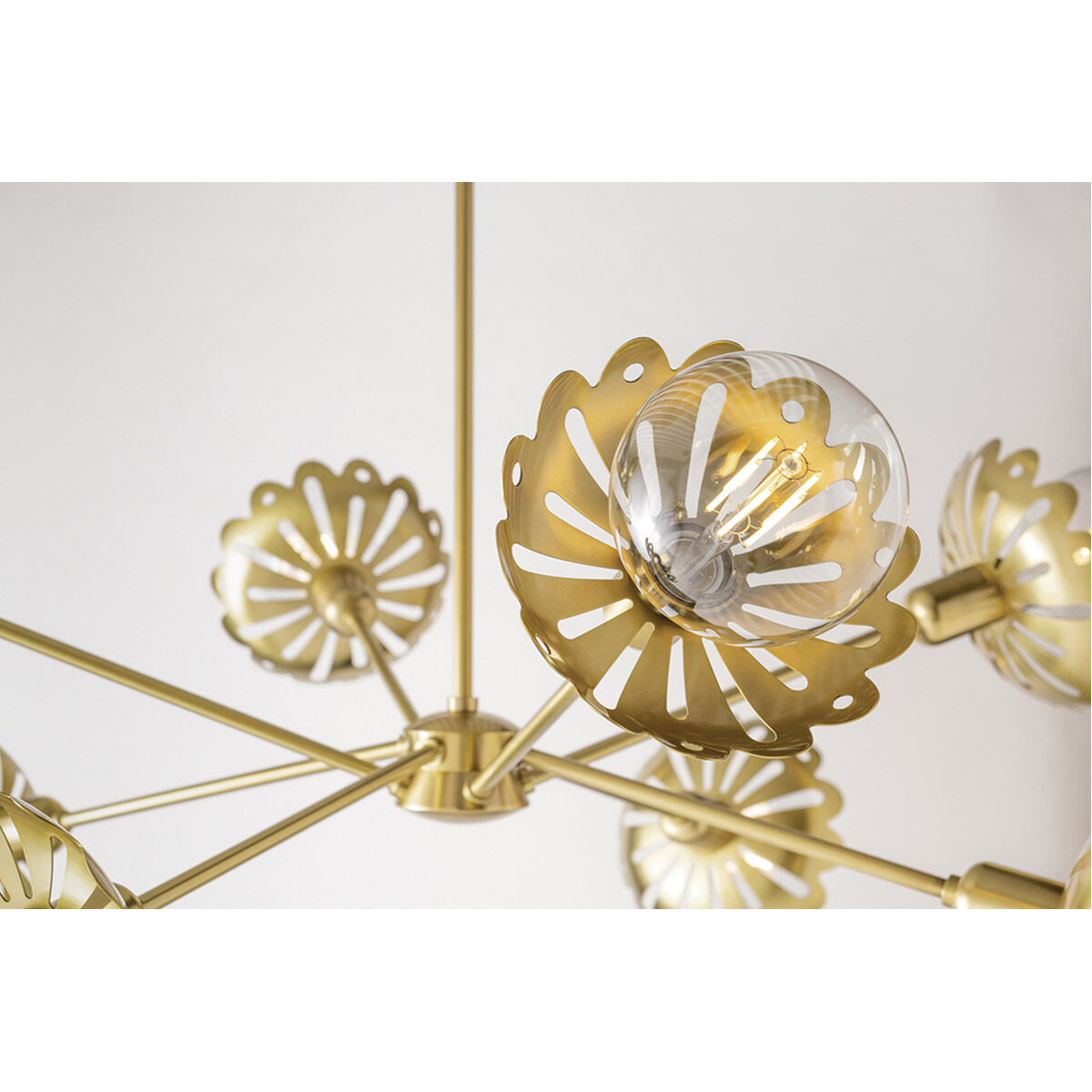 Alyssa 8 Light 42 inch Aged Brass Chandelier Ceiling Light