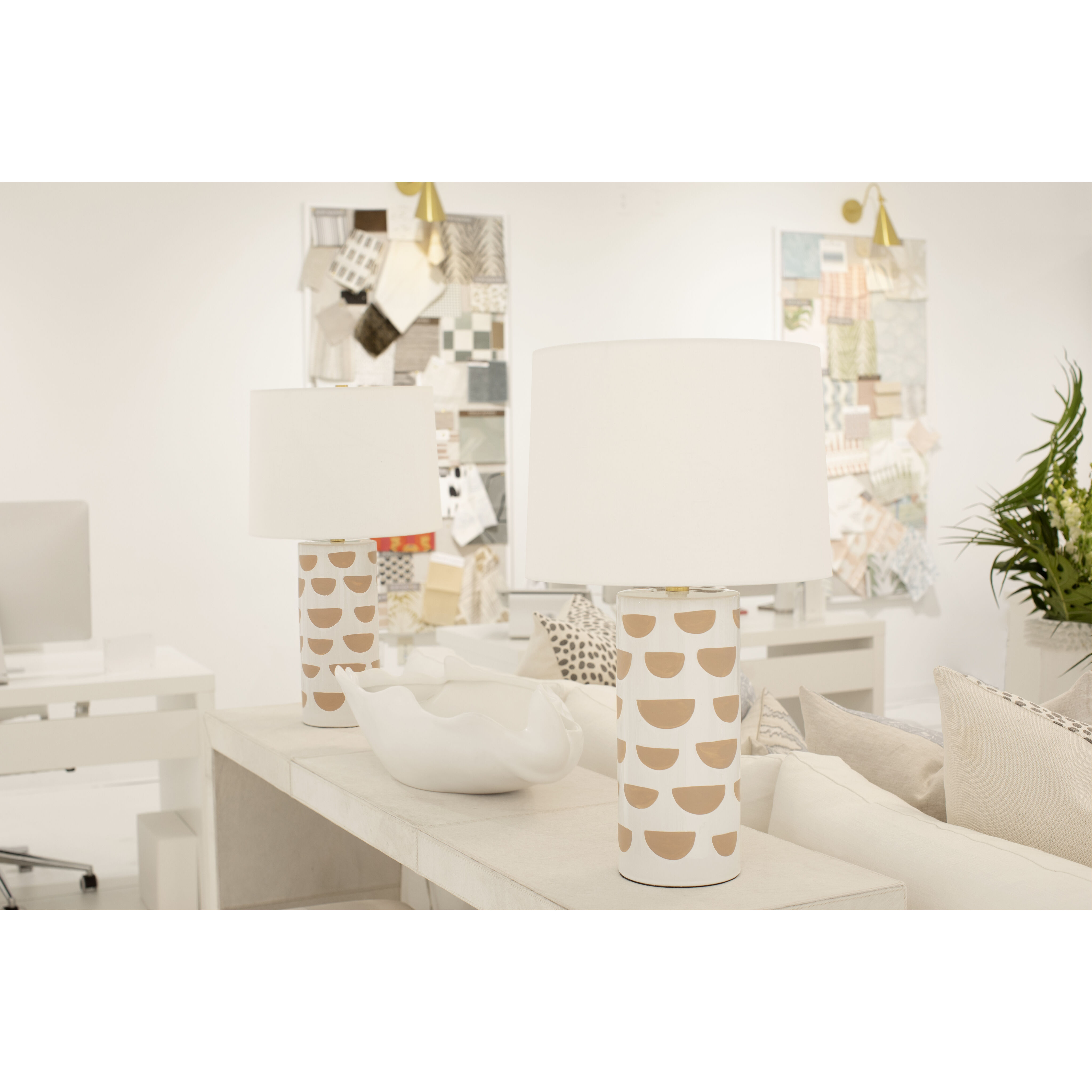 Minnie 26 inch 60.00 watt Aged Brass Table Lamp Portable Light